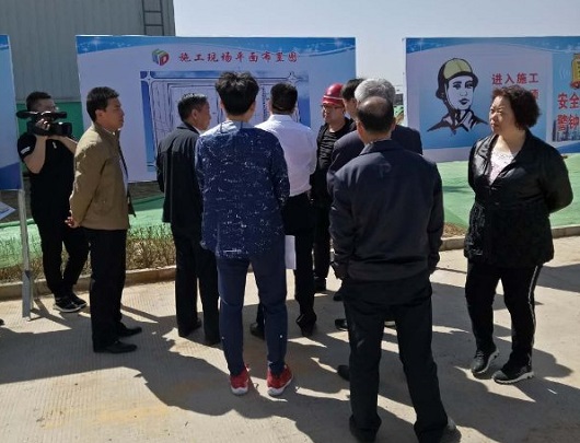 鋼結構施工現(xiàn)場