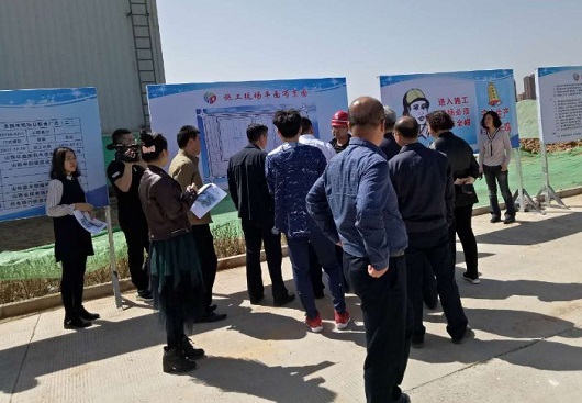 鋼結構施工現(xiàn)場